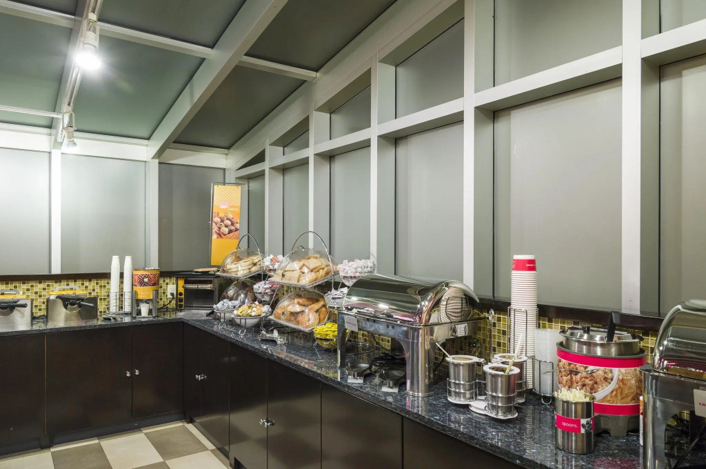 Hampton Inn Manhattan - Times Square South