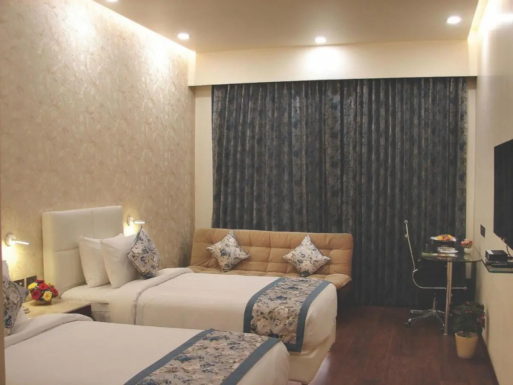 Hotel Grand Maple