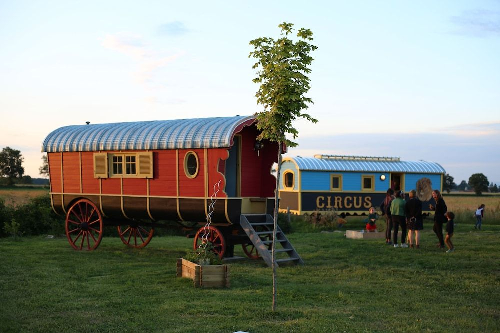 La Roulotte des Grillots