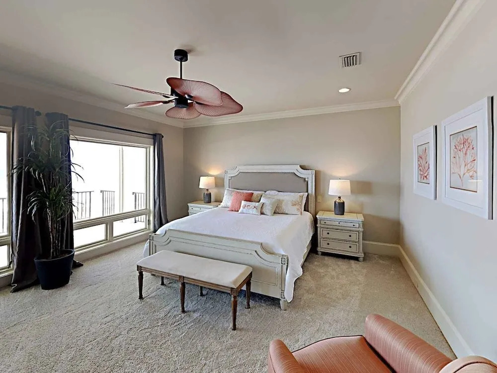Beach Nut by Southern Vacation Rentals