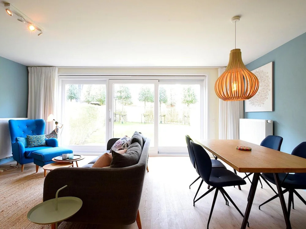 Modern Apartment Near Beach and Garden Views