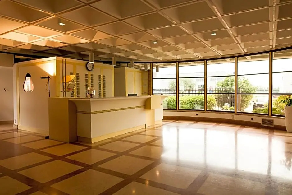 Hotel Cangrande Di Soave