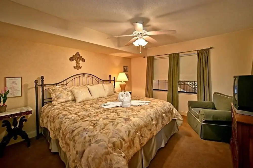Riverfront Relaxation 2 Bedroom Home