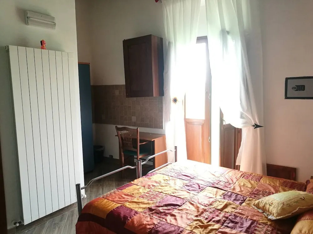 Room in Holiday House - Double Twin Room With Balcony Pool View