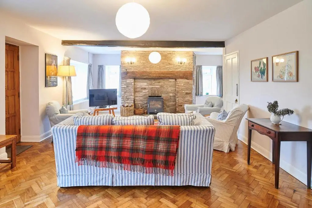 Host & Stay - Penrheol Farmhouse
