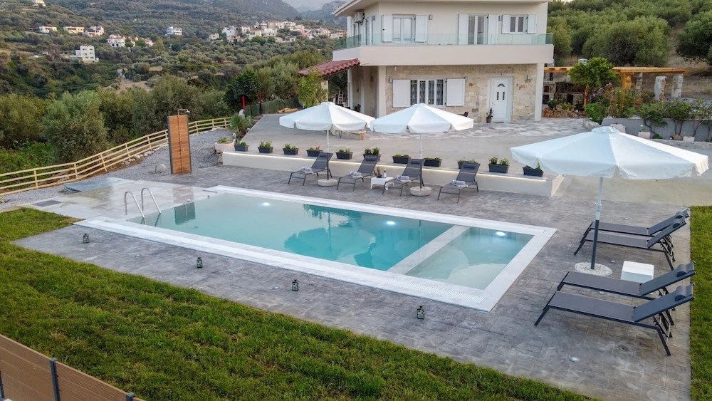 Villa Nontas Ntina with Private Pool & Playground