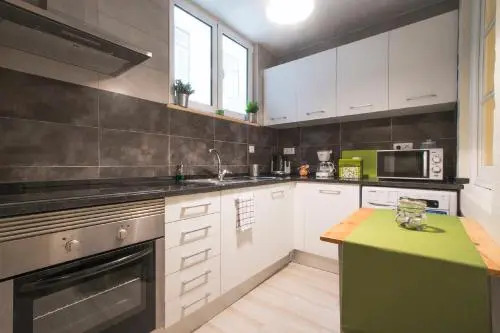 Trendy Alcantara Apartment