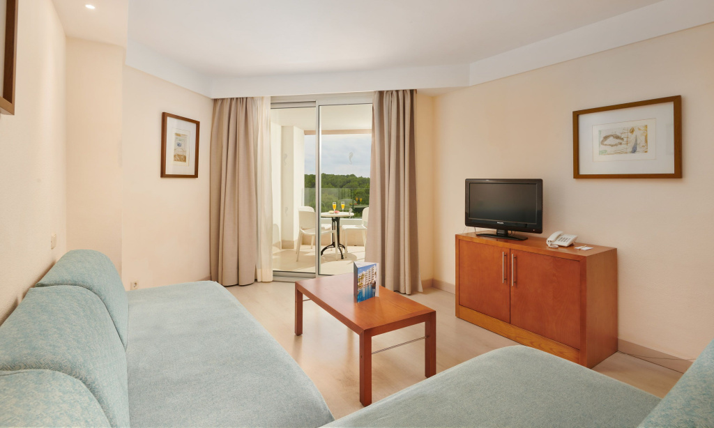 Hipotels Bahía Grande Aparthotel