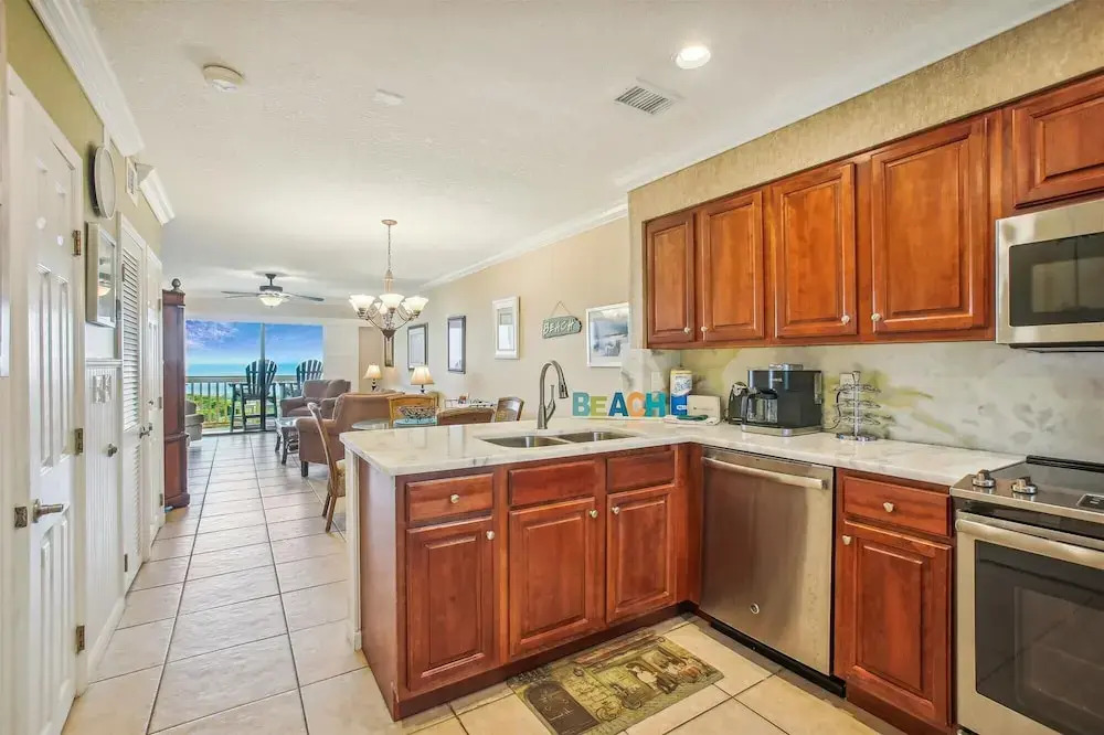 Oceanfront Bliss: Night of Lights Getaway!