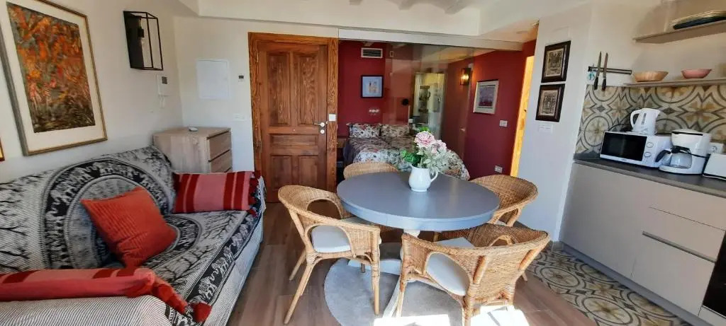 AR28-3, Apartamento con vistas mediterráneo