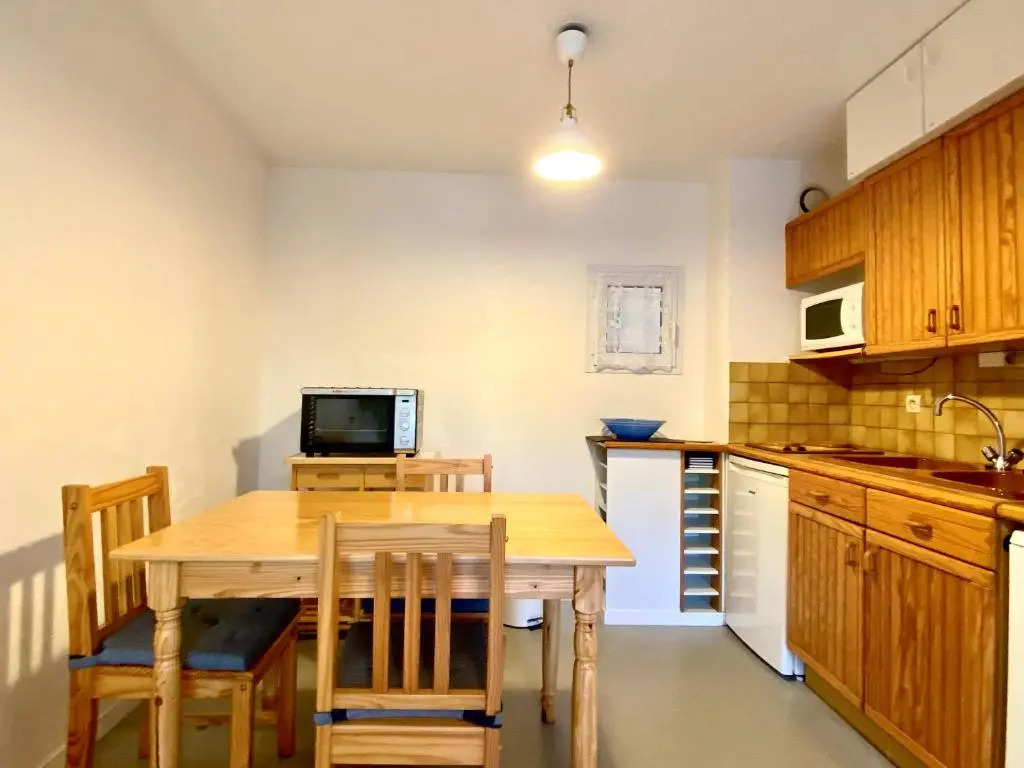 REF 042 Appartement T2 avec balcon Arzon