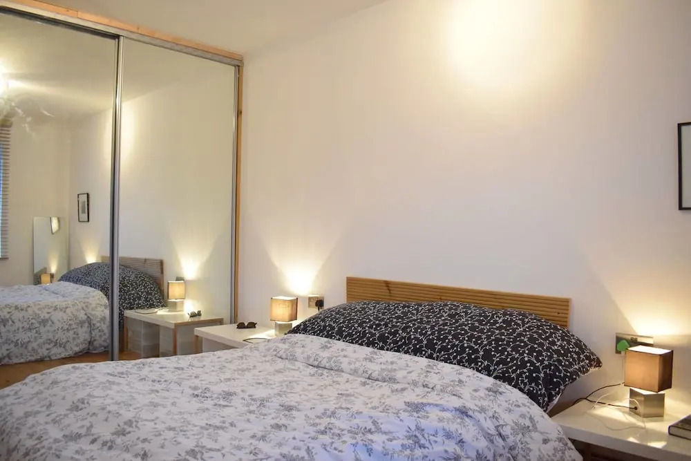 Artistically Decorated 1 Bedroom Flat in Limehouse