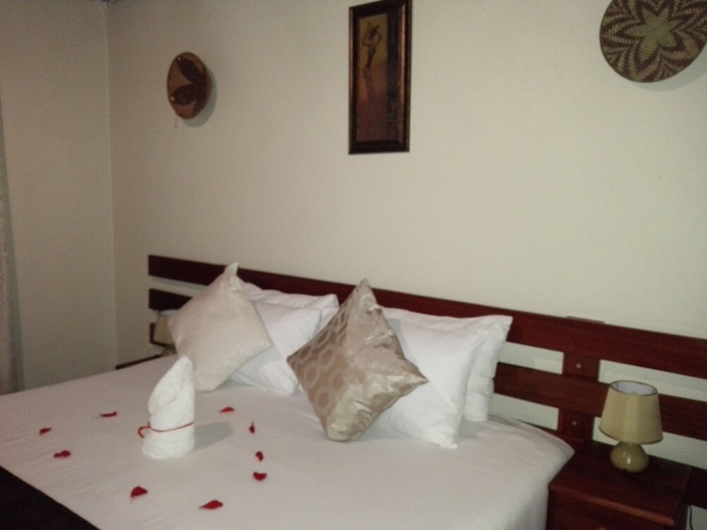 Chobe Sunset Chalets