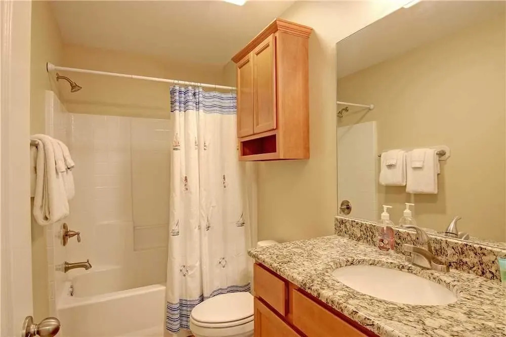 Dolphin House 3 Bedrooms 3 Bathrooms Home