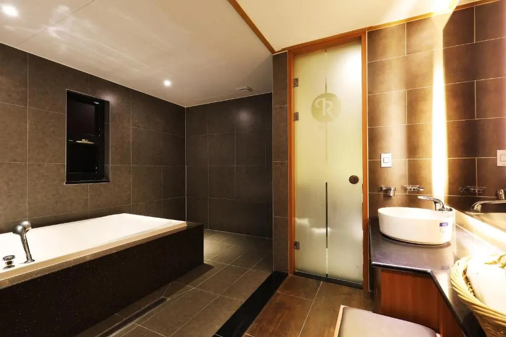 Bucheon SR Hotel