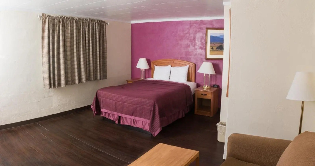 Budget Inn