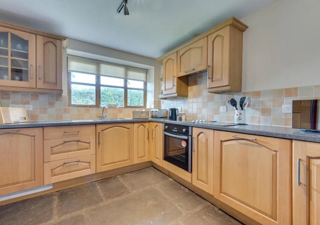 4 Bed in Builth Wells oc-39461