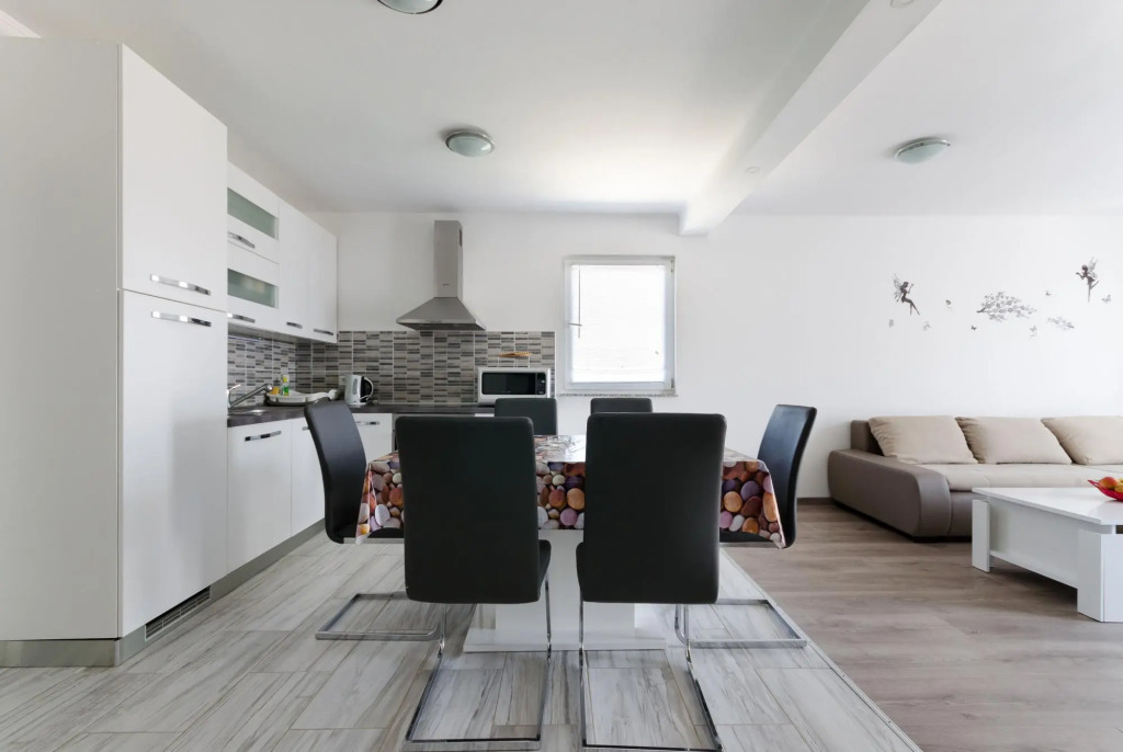 Apartments Ester
