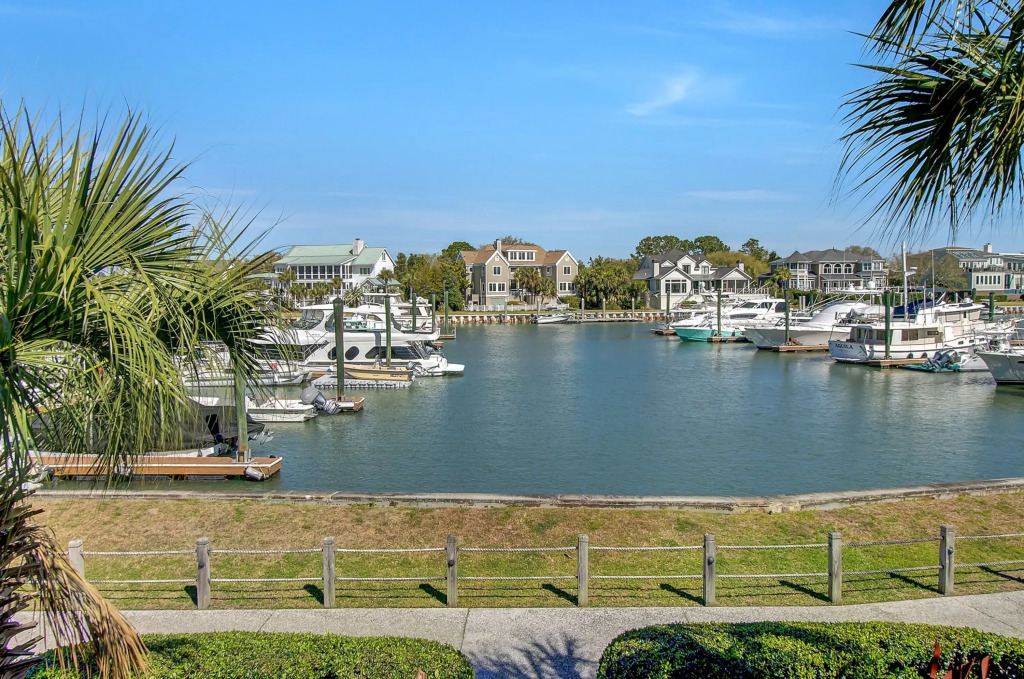 26 Morgans Cove Drive by Avantstay Unique Marina Location