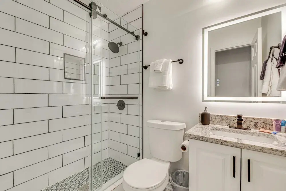 7 Mi to Dtwn Atl: Upscale Family Home w/ Balcony