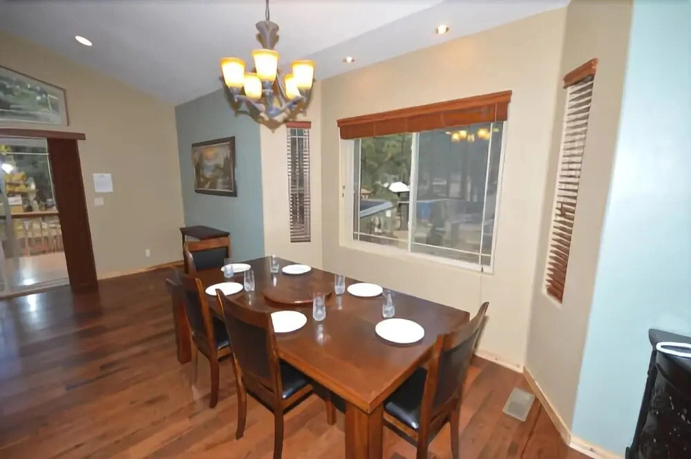 1357 Gilmore Lake