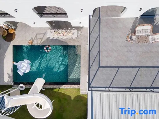 Walnut House Poolvilla - Goodly Poolvilla