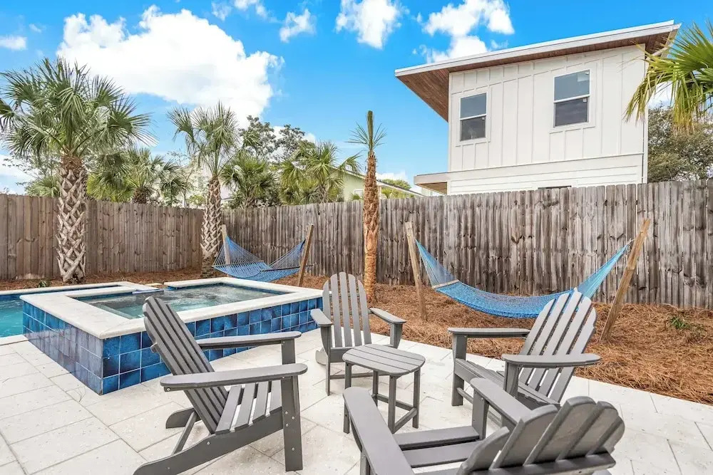 2 Homes in Destin by Avantstay   Sleeps 30, Private Pool+hot Tub, Game Room, Outdoor Bar, Walk to Beach