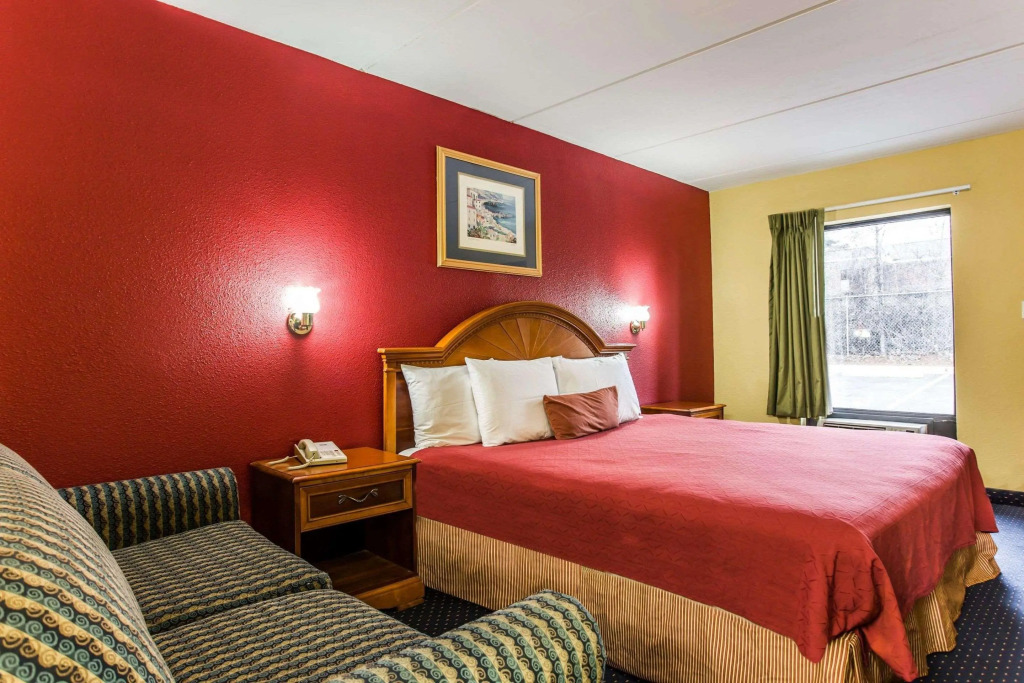 Rodeway Inn Charlotte Downtown