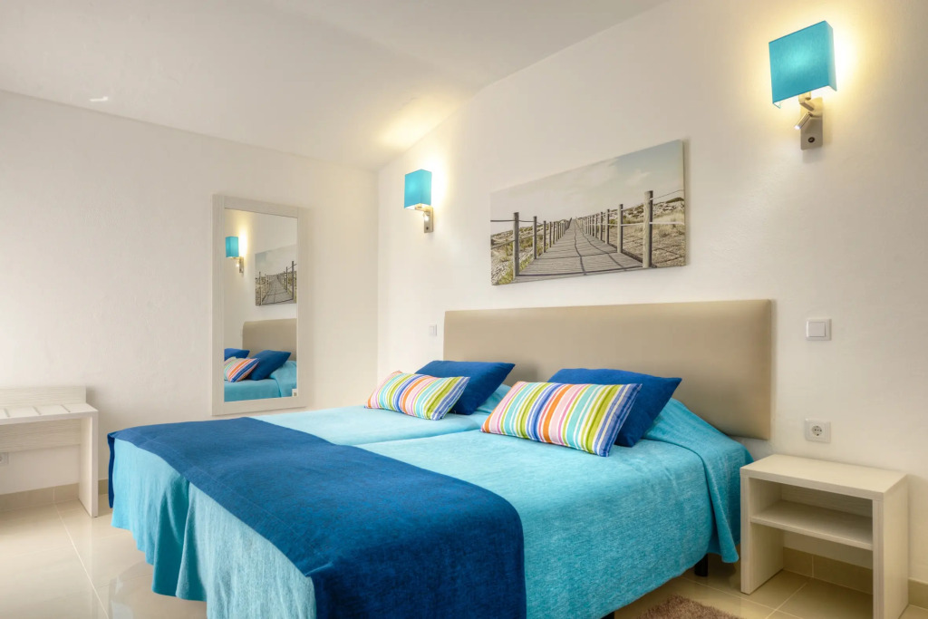 3HB Golden Beach