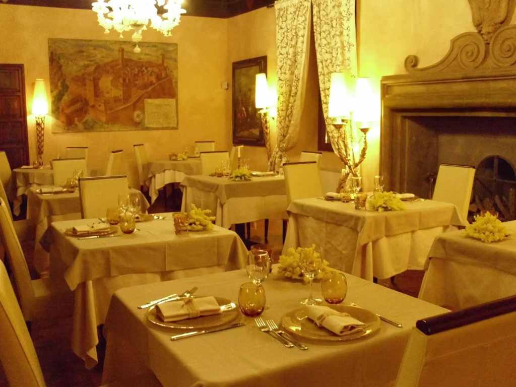 Hotel Castello Di Vigoleno