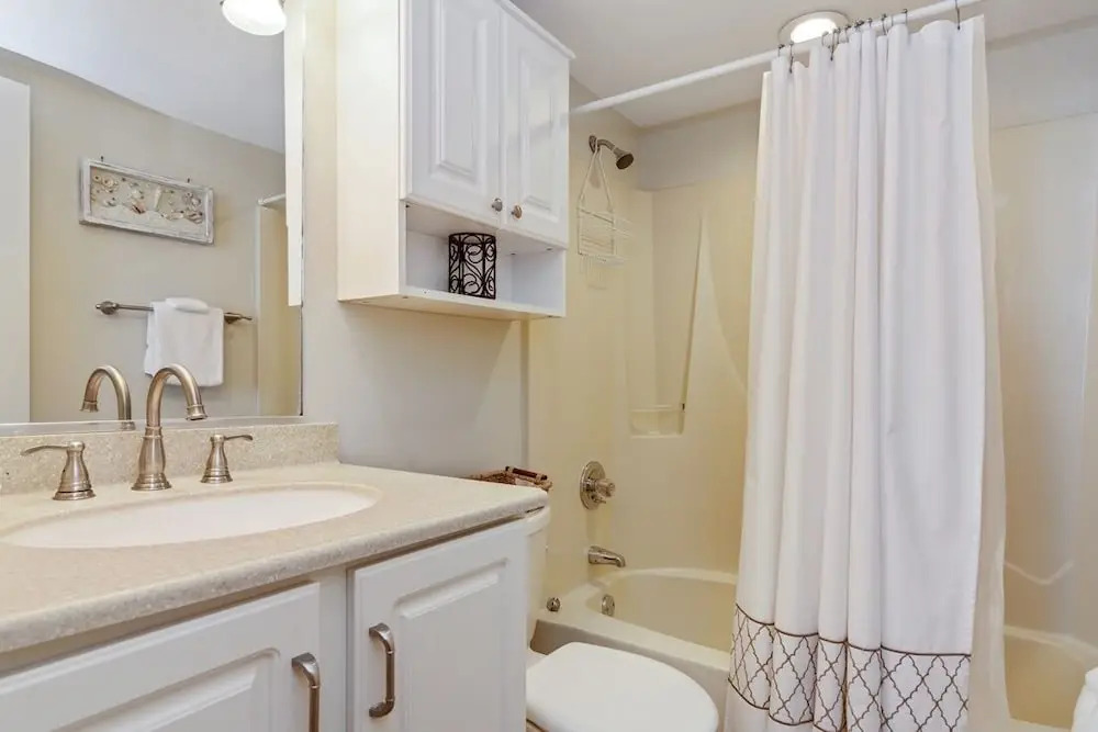 One Seagrove Place Unit 406 2 Bedroom Condo by Redawning