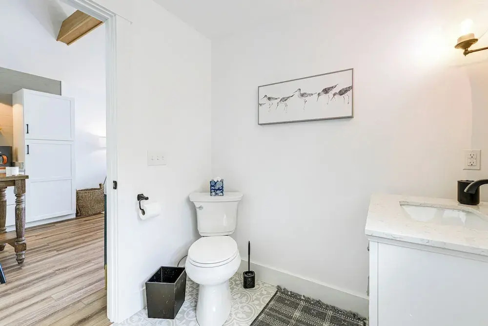 Oceanfront Studio w/ Private Dock in Harpswell!