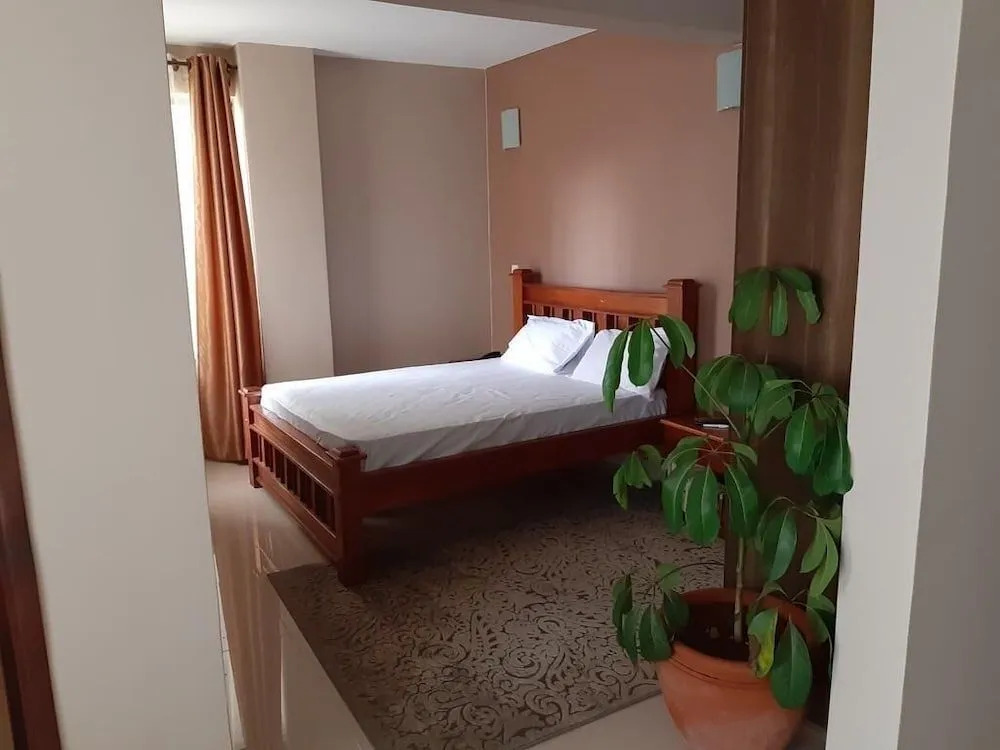 Emilia Apartments Hotel