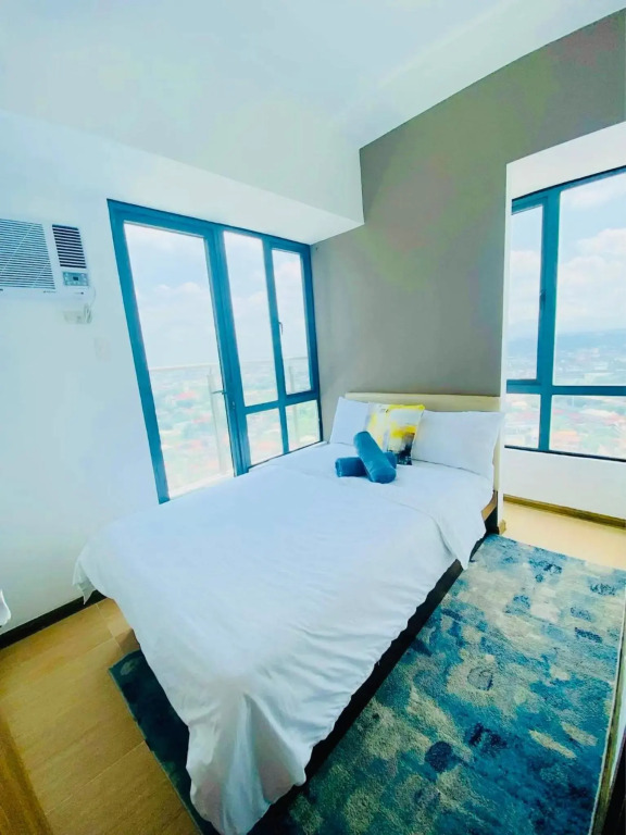 2 Bedroom UNIT 31st floor