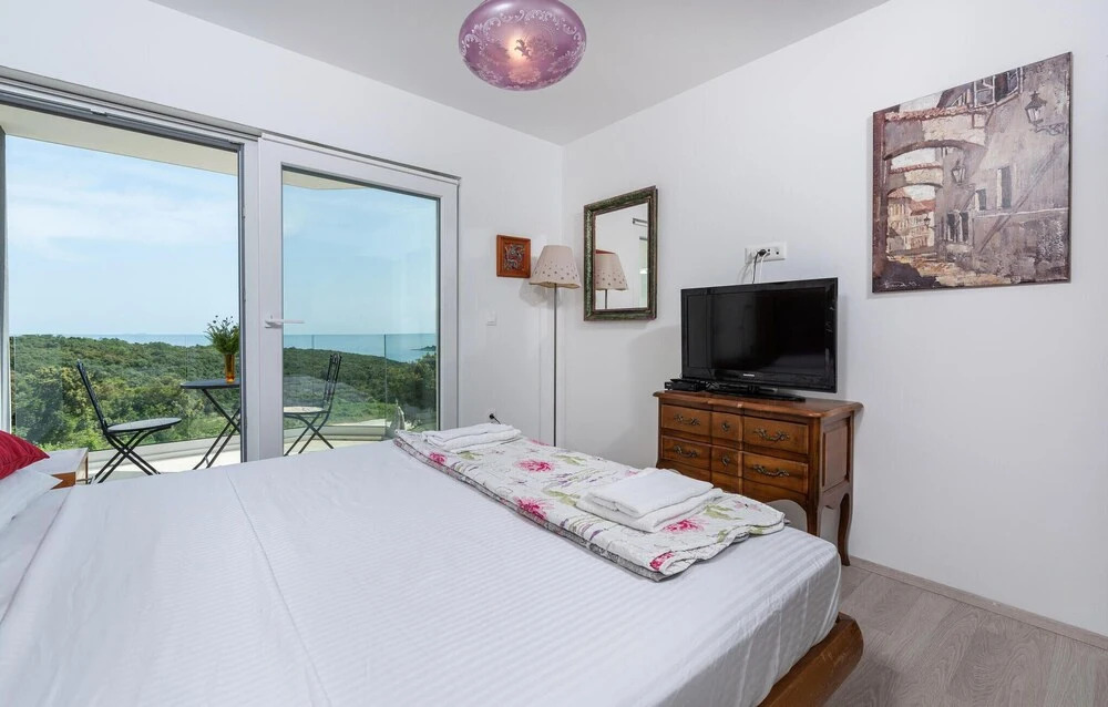 Nice Home in Pavicini With Outdoor Swimming Pool, Wifi and 4 Bedrooms