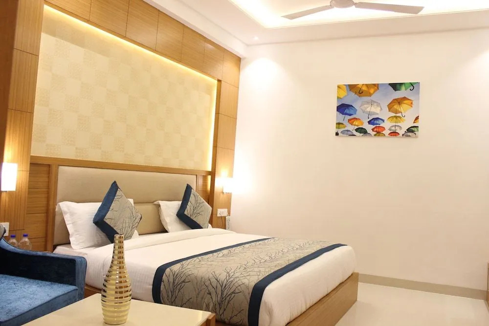 Hotel Banz Near Indira Gandhi Airport Delhi