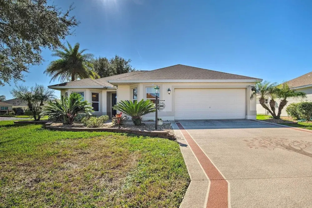 Sunny Home w/ Golf Cart in The Villages