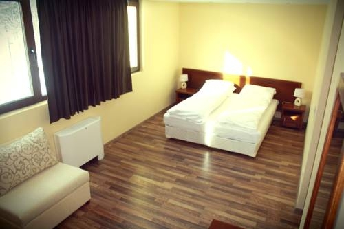 Komhotel