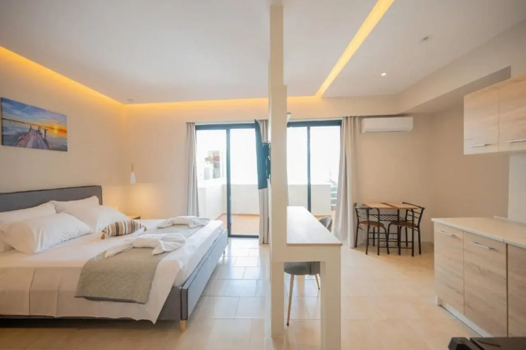 Blue Wave Suites - Ixia