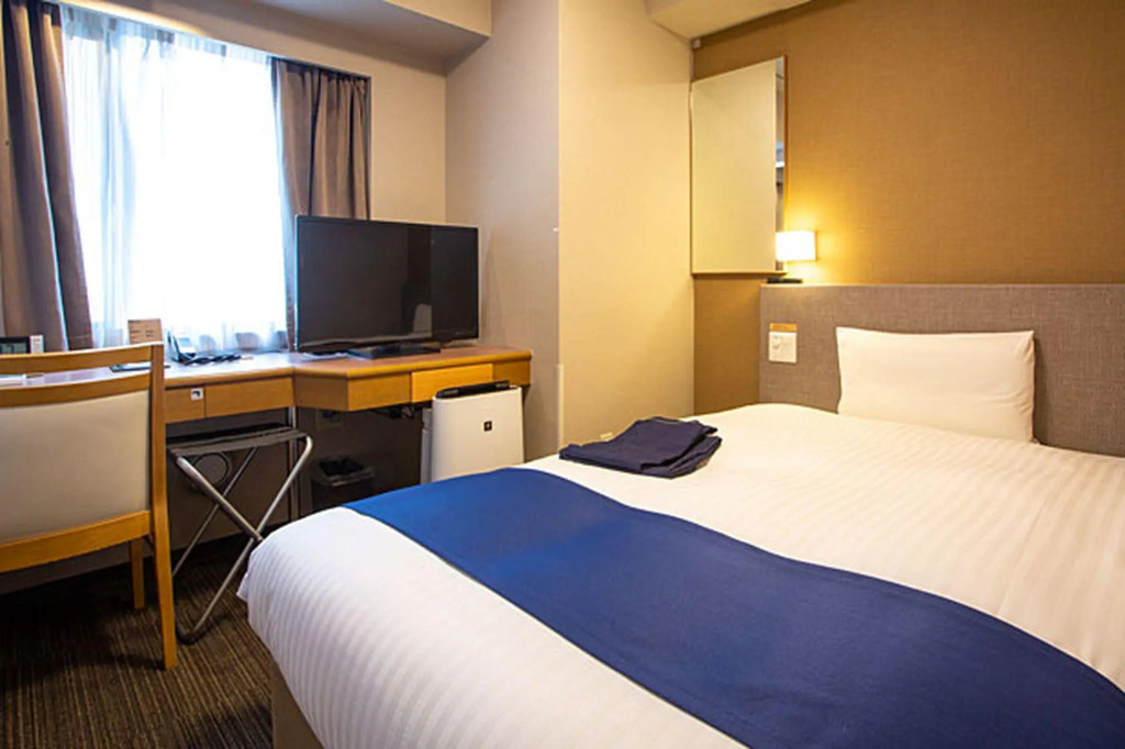 Hamilton Hotel Blue