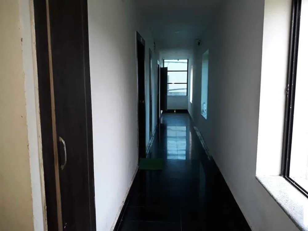Goroomgo Shayon Residency Puri