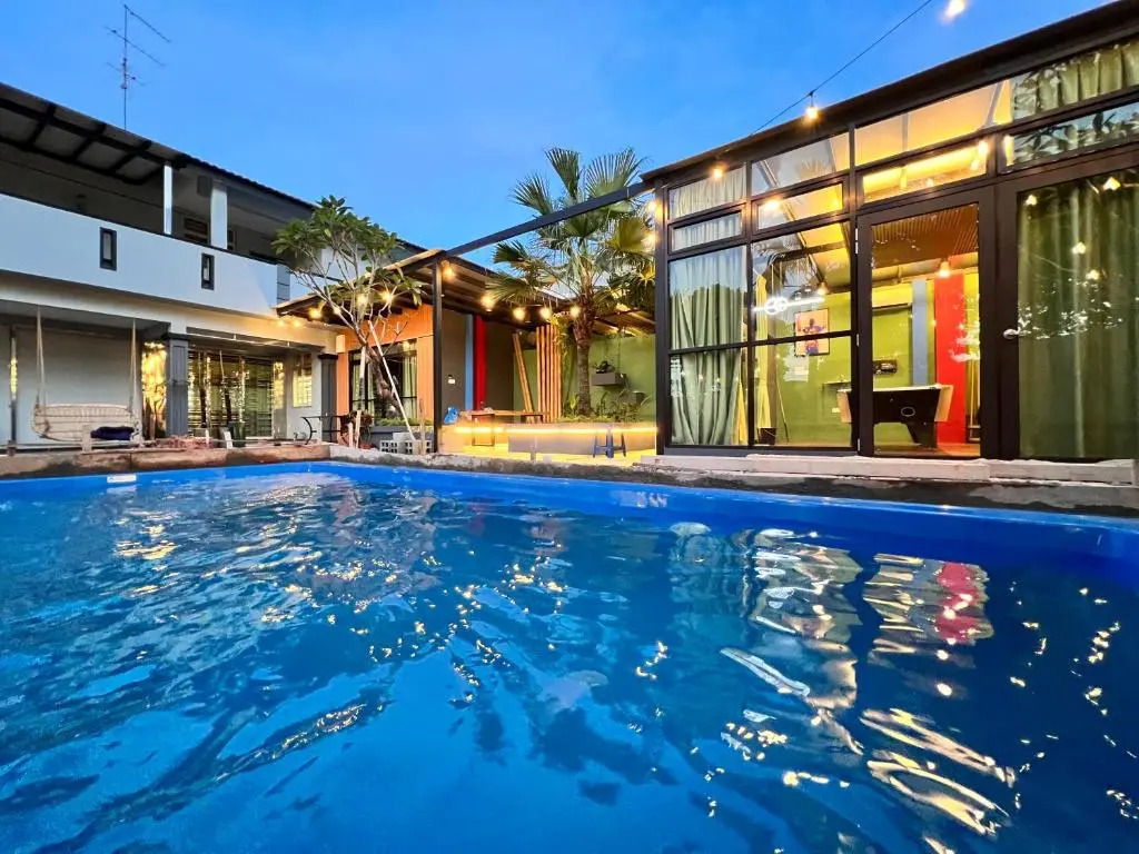The Uniique Haus - Johor 1st Staycation Water Dining Experience