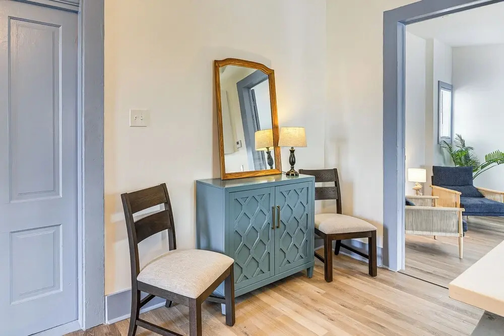< 1/2 Mi to The Strand: Historic Galveston Apt!
