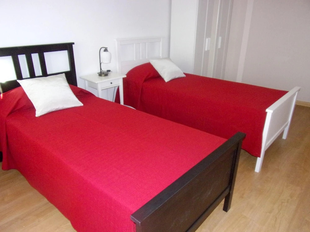 Apartment With 2 Bedrooms in Almada, With Enclosed Garden and Wifi - 8