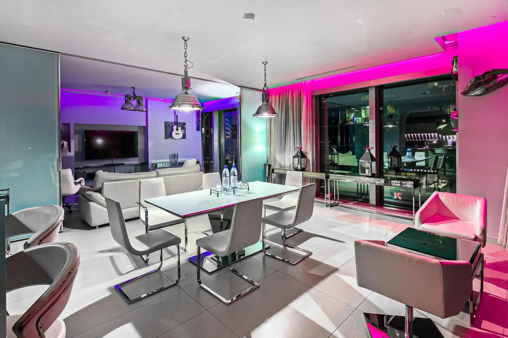 Апартаменты Fly Apartments  на проезде 1-й Красногвардейский