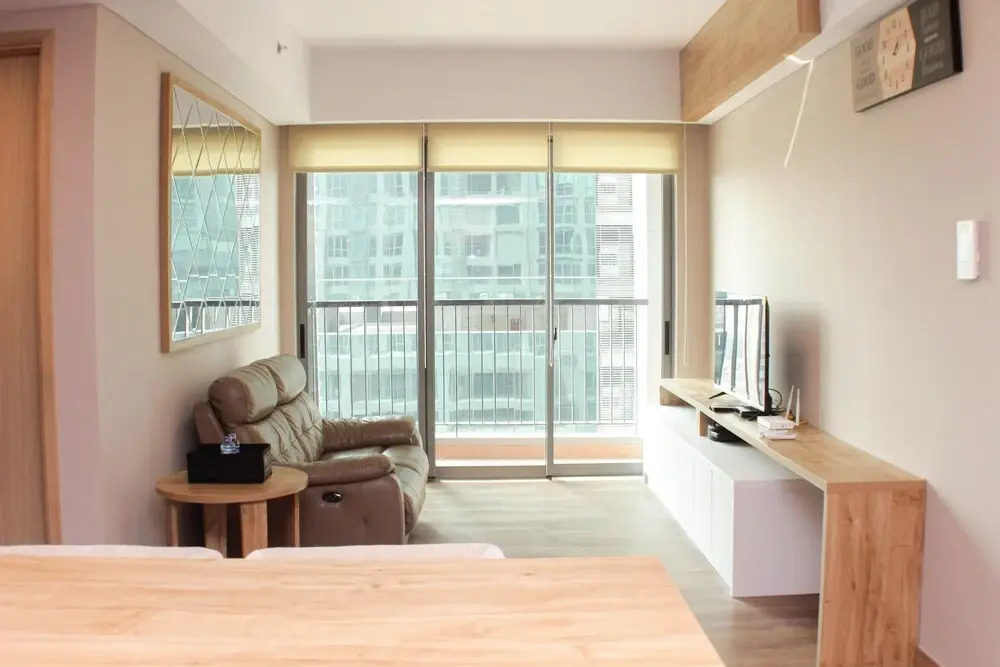 Elegant And Comfy 2Br At Holland Village Jakarta Apartment