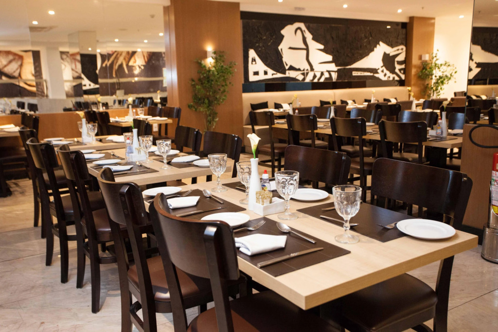 Royal Regency Palace Hotel