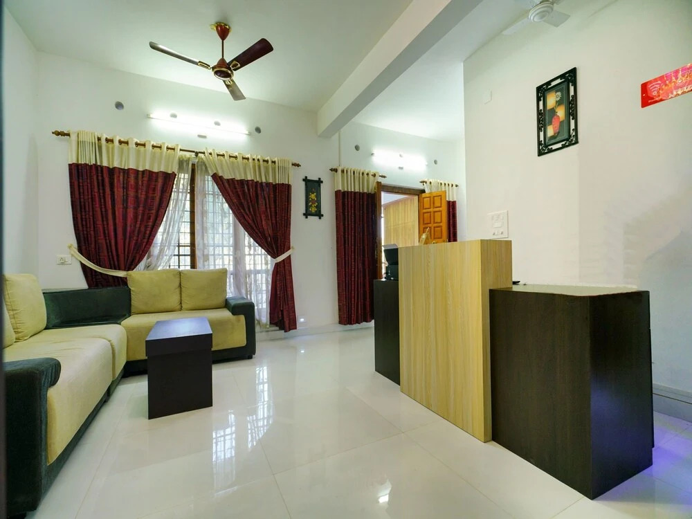 OYO 16158 Firdows Homes Adimali