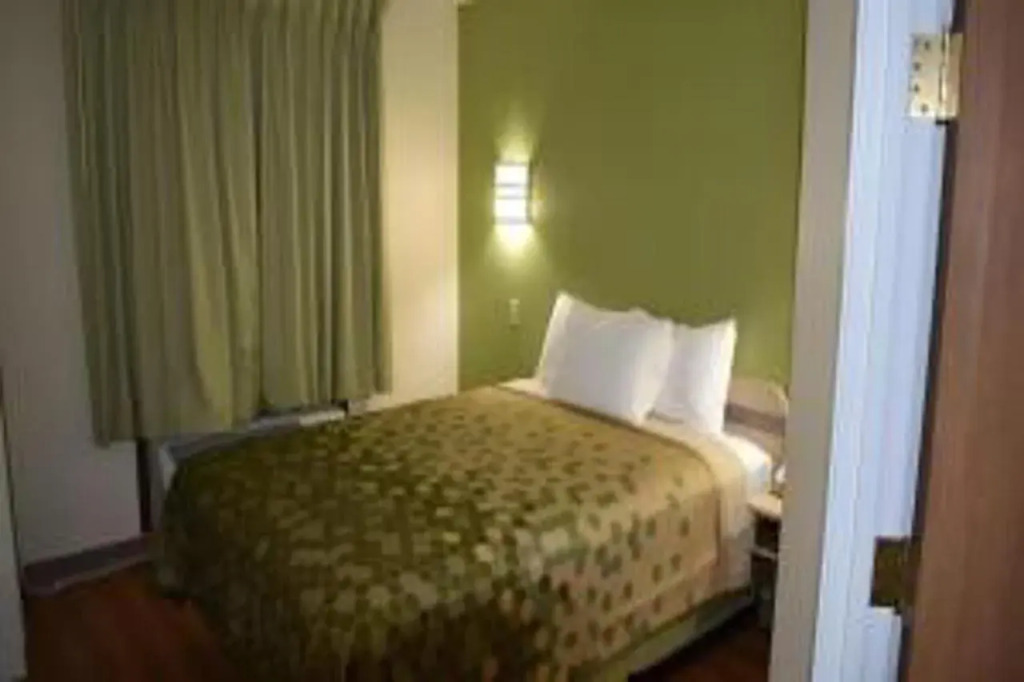 Econo Lodge Hot Springs South