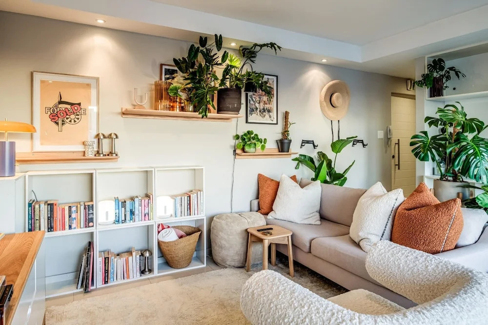 Extraordinary Stay in Mouille Point The Apartment
